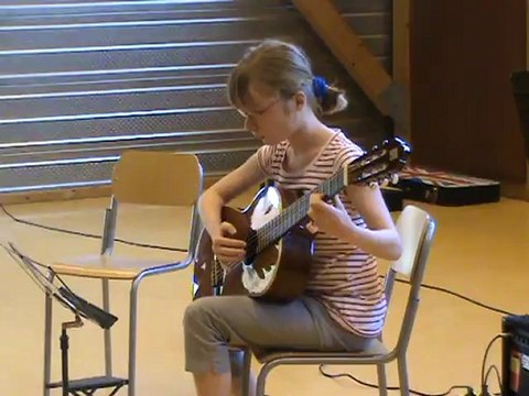 M2U01026 Arpège. Carulli. Guitare . Audition des élèves des Ateliers Musicaux de Scy Chazelles en mai 2012