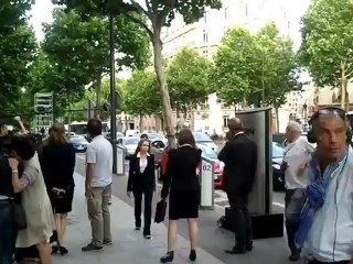 "Love Punch" filming in Paris (with Pierce Brosnan)