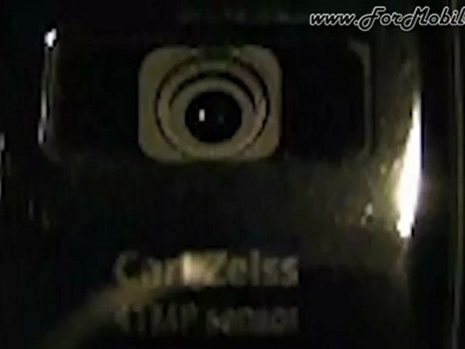 Nokia 808 PureView - Dettaglio apertura ottica Carl Zeiss 41 MP @ 600 fps