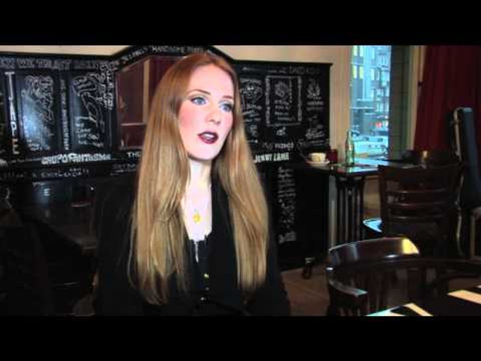 Ziekte maakt Epica-zangeres Simone Simons sterker