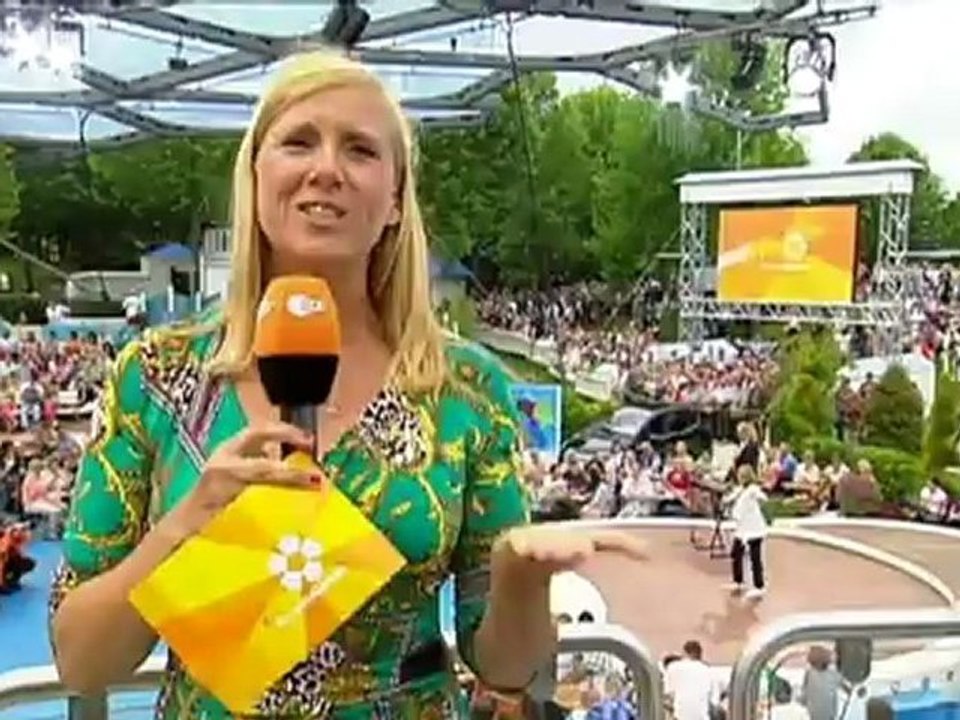 SANDRA  -  ZDF  Fernsehgarten-1  -July  2012- " Maria  Magdalena"