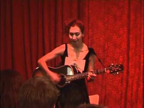 Fabiana Dammers - All This Crazyness (Live)