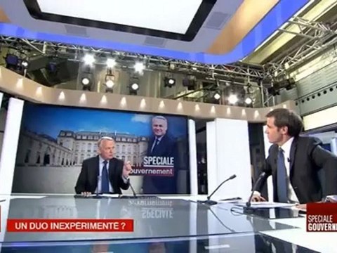 Jean-Marc Ayrault défend la composition de son gouvernement