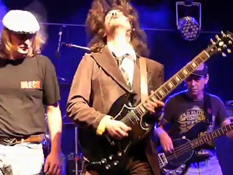 Groupe Bleck Biscarrosse : you shook me all night long