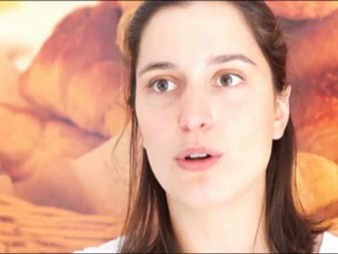 Céline JARRON, coordinatrice du Pôle environnement au Comité Régional Midi-Pyrénées de Canoë Kayak a proposé un retour sur l’expérience de l'associations en matière d’information et de sensibilisation des publics.