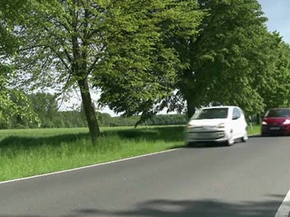 Carshow Small Cars (VW up! | Ford Ka) - HD - English