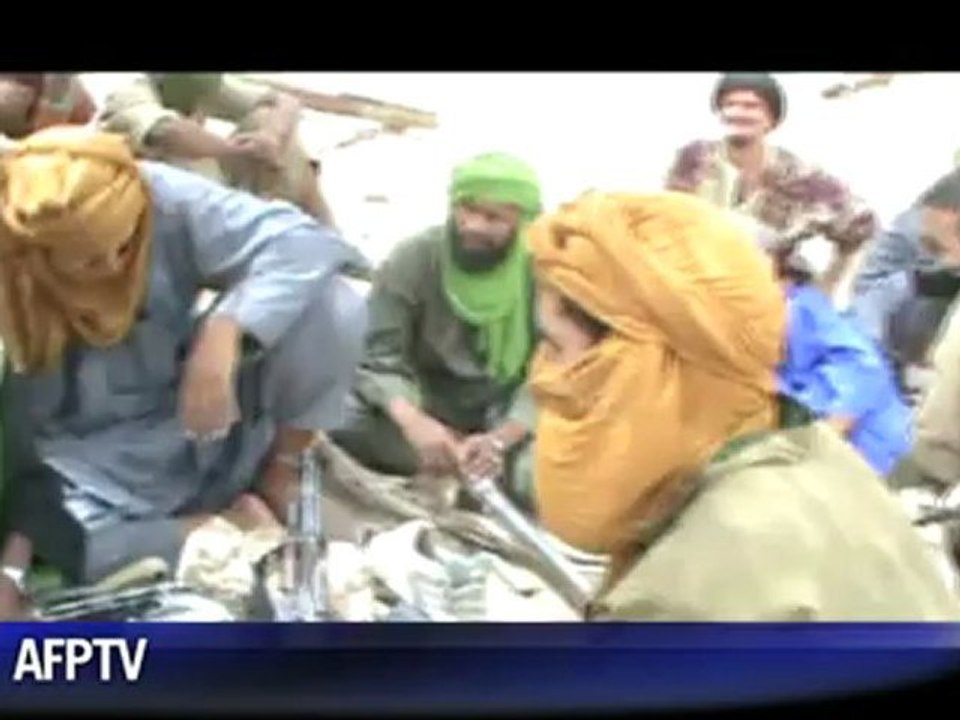 Exclusive video: Mali Islamists destroy ancient sites