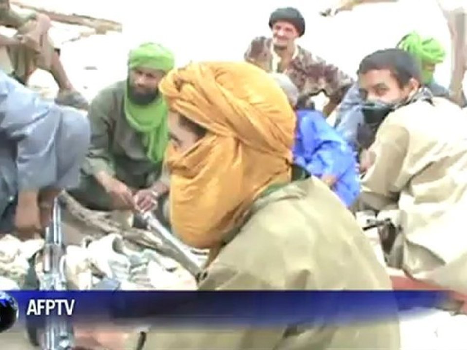 Mali: des mausolées détruits à Tombouctou par des islamistes (exclusif AFPTV)