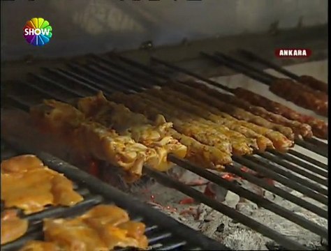 Vahe'nin sofrası - Lahmacun ve yöresel pide tarifi