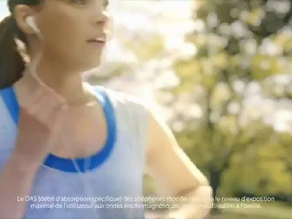 Publicité iPhone 4S - Siri " Fais-moi écoutez Daft Punk ... "