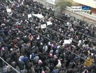 قناصة النظام يصوبون نيرانهم على المتظاهرين بدمشق