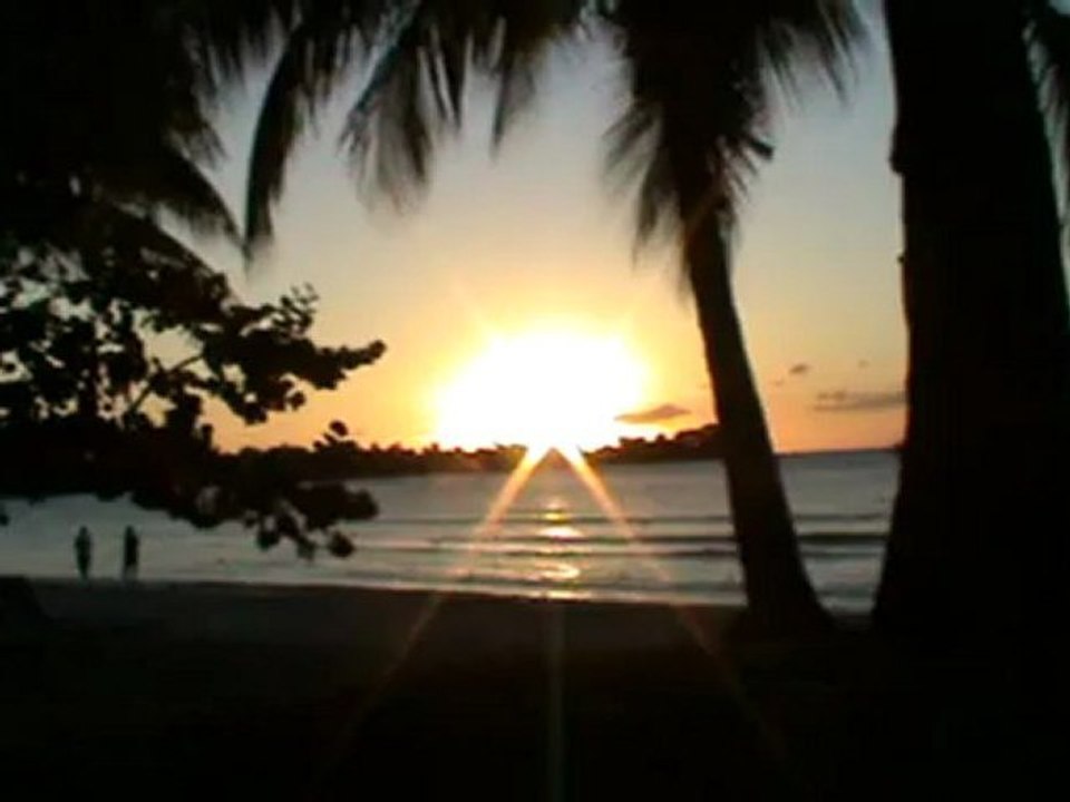 Jameika RIU Palace Tropical Bay Strand Palmen Sonnenuntergang Hotelstrand