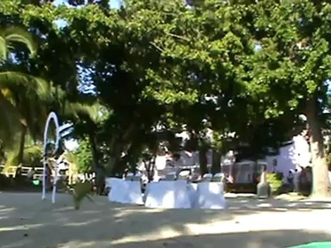 Jameika RIU Palace Tropical Bay Hochzeit Heiraten am Strand im Luxushotel Gäste Musik Sänger