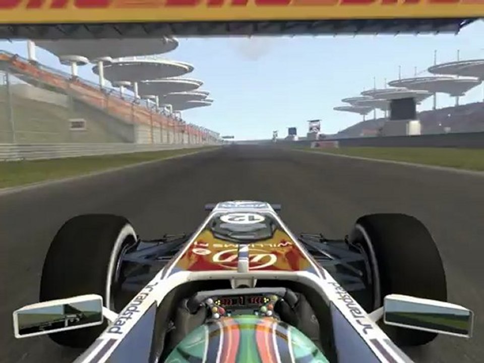 F1 2011 - GP de Chine - Kier (moi) vs Barrichello (1) (onboard)