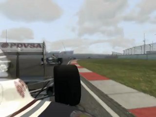 F1 2011 - GP de Chine - Kier vs Hamilton (2)