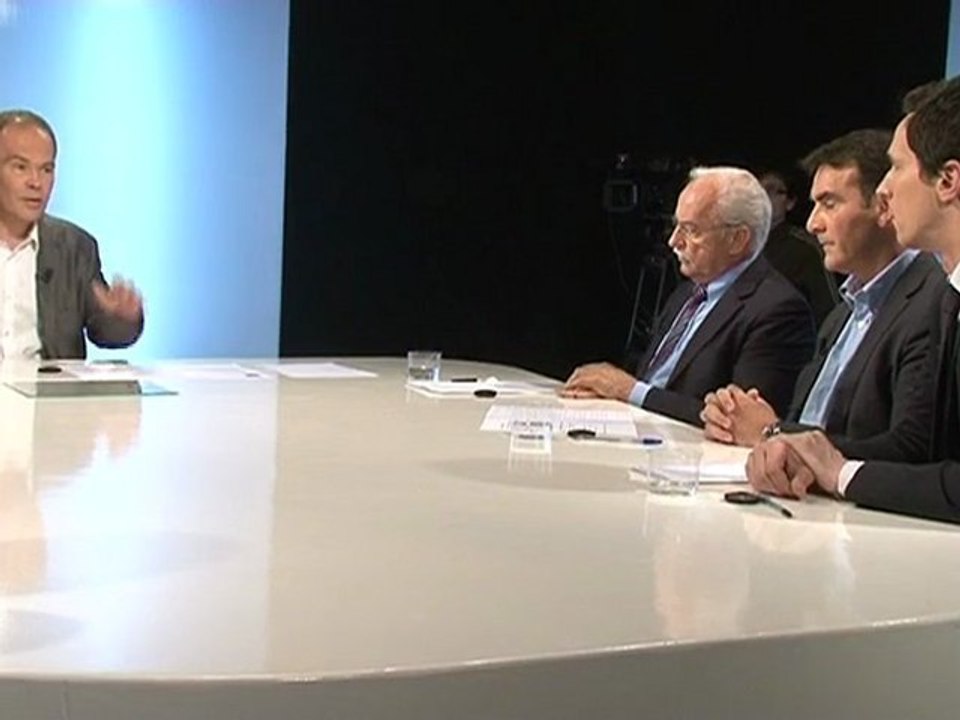 7pm VO n°22 - Déboussolés par les sites Internet, les particuliers se tournent vers les enchères