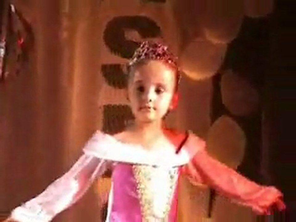 dimanche 1 juillet 2012 centre culturel de Aups Harmonie Danses