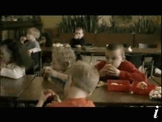 Bah ma maman elle a dit qu'je peux