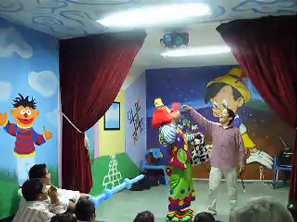 Show de payasos en Coacalco $600 tel:8636-1773