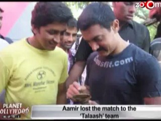 Aamir Khan played cricket on-the-sets of 'Talaash'