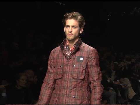 John Richmond in 3D! Fall 2012 Show & Backstage | FashionTV