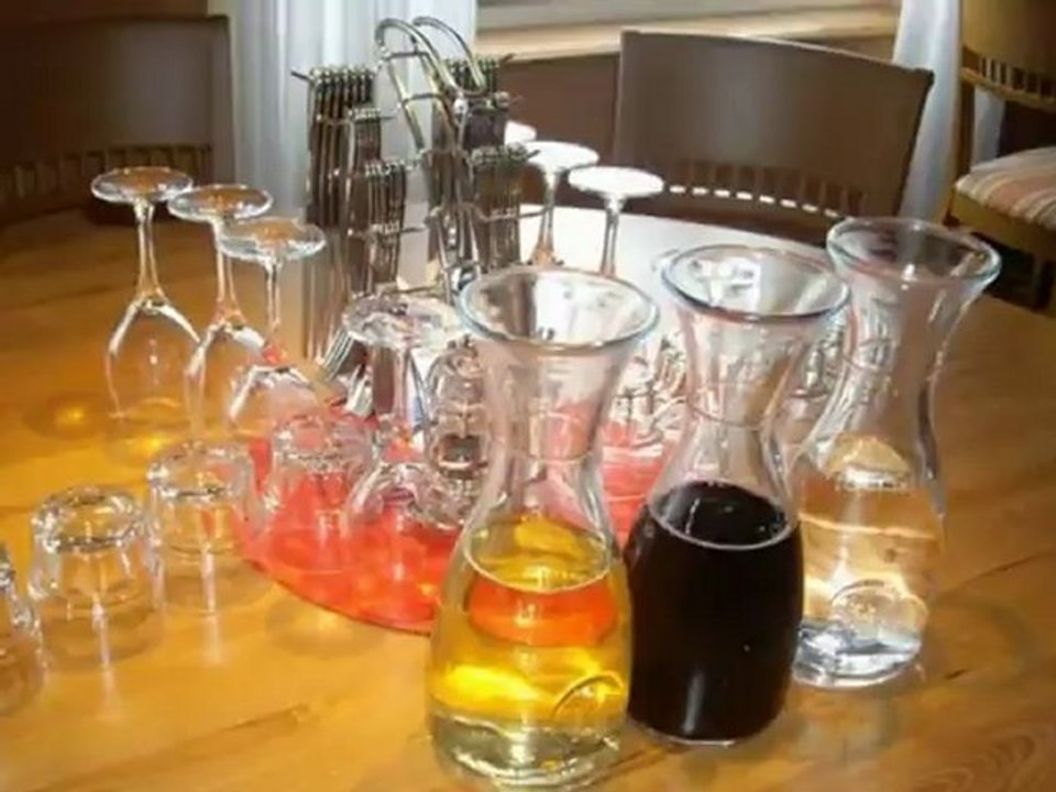 AIDAblu Hamburg Hafen AIDA kreuzfahrten AIDAblue Taufe  Fotos Bilder Innen Kabinen