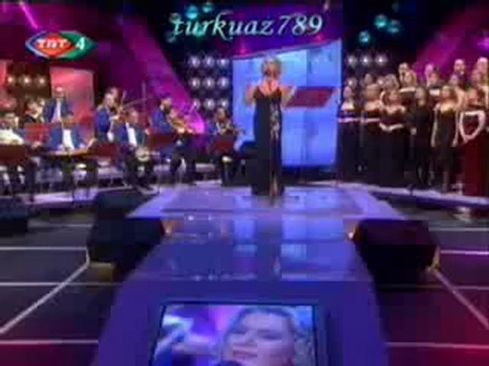 Ayfer ER   "Gönül aşkınla gözyaşı dökmekten usandı artık"