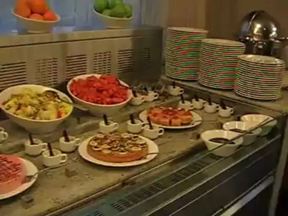 Ras Al Khaimah Hotel Doubletree by Hilton Speisesaal Buffet Ras Al Khaimah