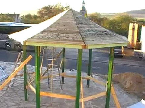 Ab ins Beet VOX Hubert und Matthias Gartenhaus wird aufgebaut Hammelburg - Diebach