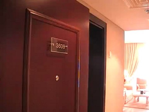 Gloria Hotel Stadthotel Rezeption Dubai Zimmer Stadthotel günstig VIP-Reisen.de