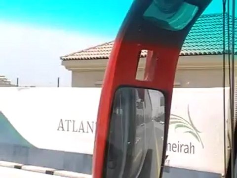 Dubai Atlantis Hotel The Palm auf der Pallme von aussen VIP-Reisen.de