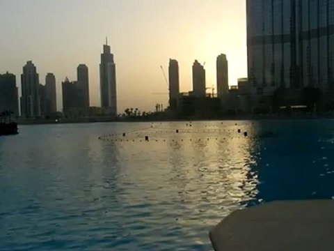 Dubai Fountain Show Burj Khalifa DubaiBurj Khalifa Dubai VIP-Reisen.de