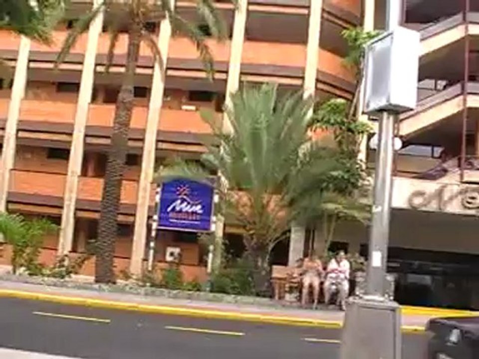 Hotel Neptuno Playa del Ingles, Gran Canaria Film Video www.Gayholiday.de