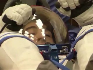[ISS] Crew Suit Up Before Launch