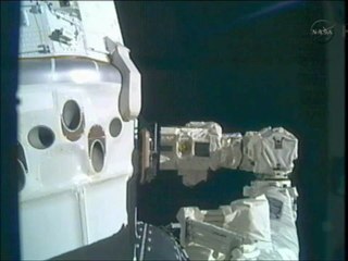 [SpaceX] Dragon Berthed to Space Station