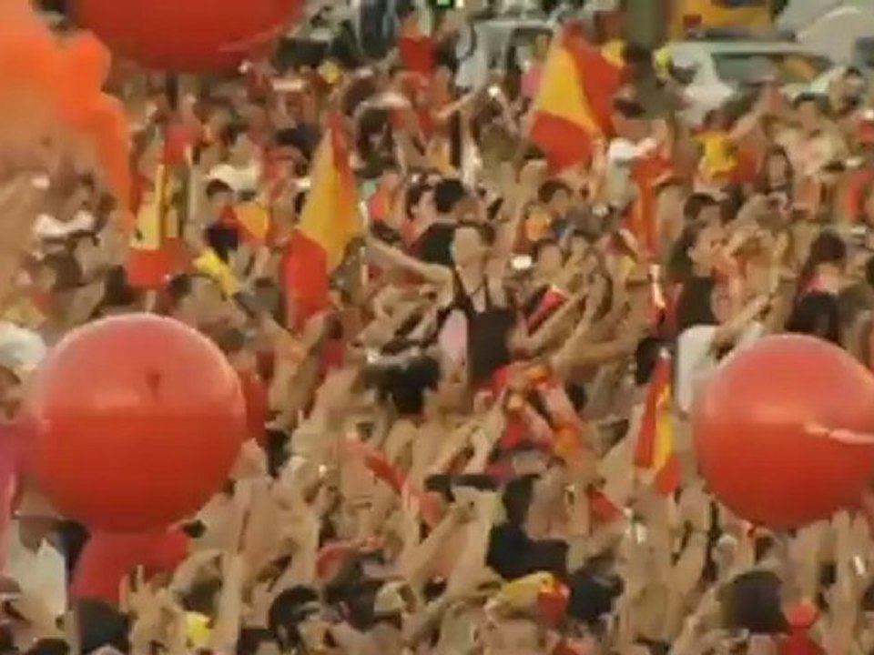 Busparade: la roja versetzt madrid in freudentaumel