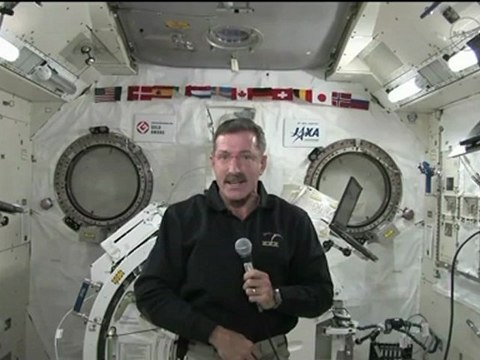 [ISS] Views of Comet Lovejoy from Station