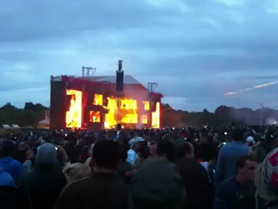 Fools Gold - Stone Roses Heaton Park July 1st