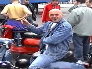 En Route to the ISLE OF WIGHT SCOOTER RALLY 2002