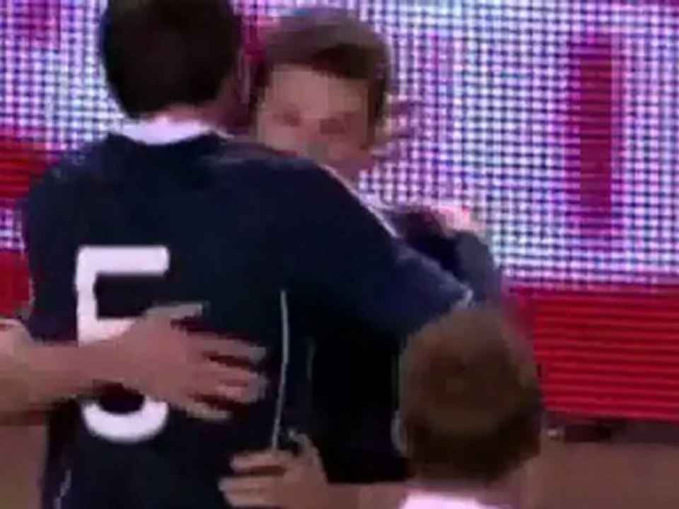 Jamie Mackie sings, rates Adel Taarabt and looks forward to the Premier League