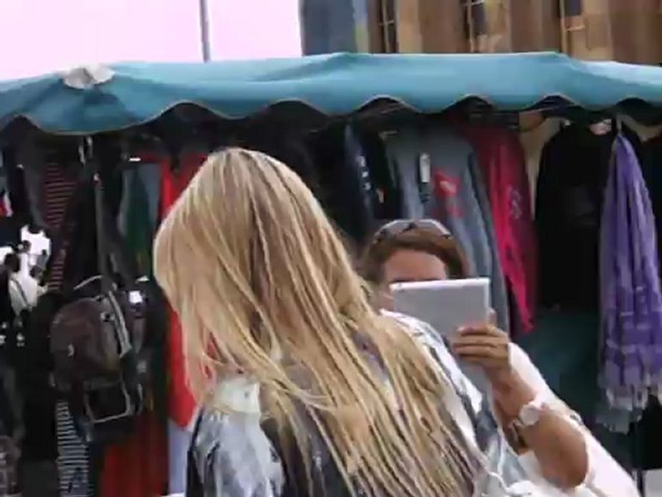 Star Arrivant à la présentation de mode du coutirier Giorgio Armani (1)