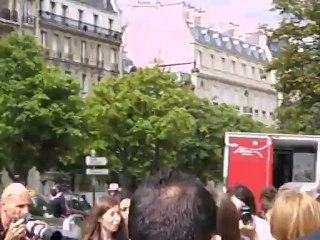 Stars Arrivant à la présentation de mode du couturier Giorgio Armani (4)