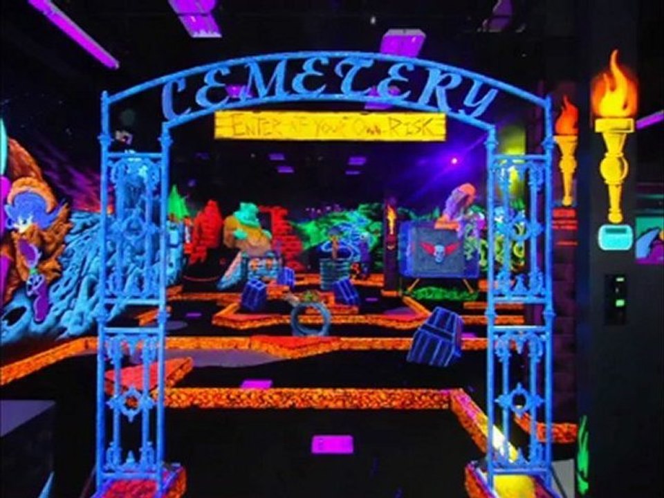 Dr. Jay Visits Canada's Monster Mini-Golf