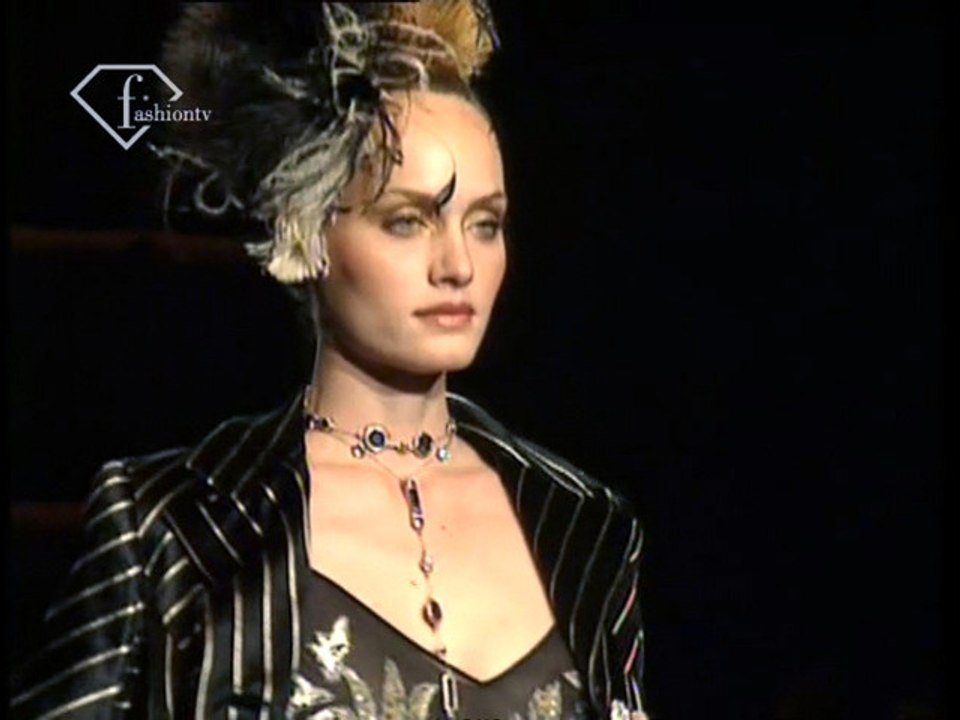 Valentino Fall/Winter 1996/97 Haute Couture Show | FashionTV