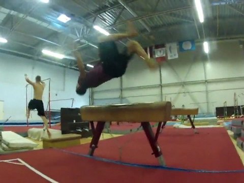 Super Flip en gymnastique, sauf à la fin