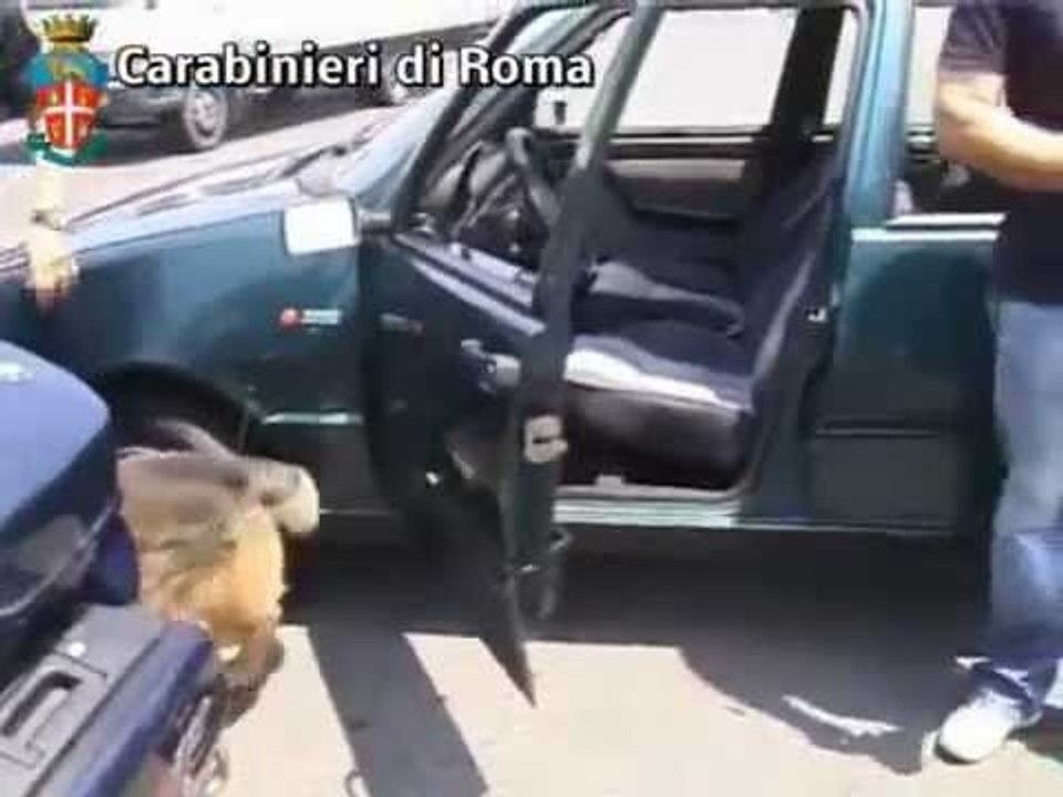Roma - Cocaina distribuita come caramelle da bocchette aria, 1 arresto (03.07.12)