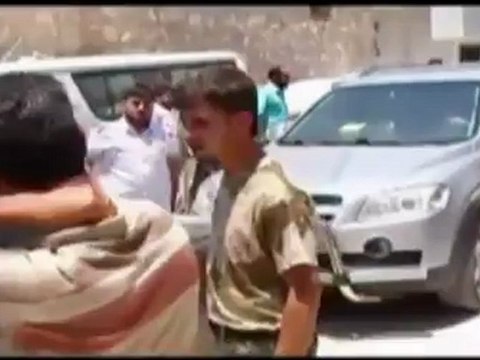 برهان غليون يتحدى النظام ويدخل سوريا