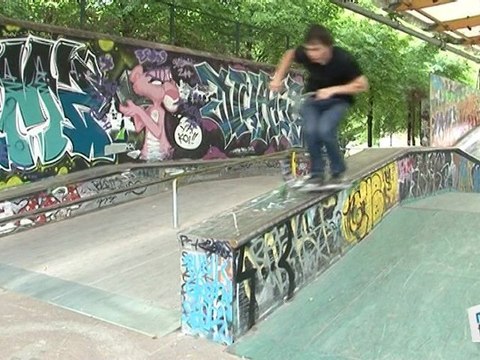 Feeble en trotinette freestyle tuto