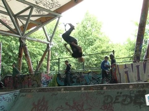Backflip Trotinette Freestyle Tuto Incroyable