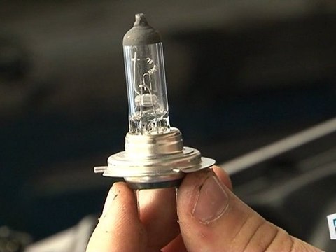 Comment changer les ampoules des phares ? - Vidéo Dailymotion